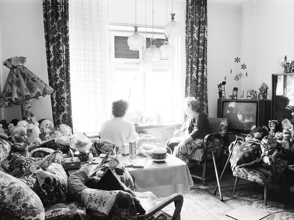 1990